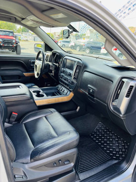 Used 2018 Chevrolet Silverado 1500 LTZ w/ LTZ Plus Package image 12
