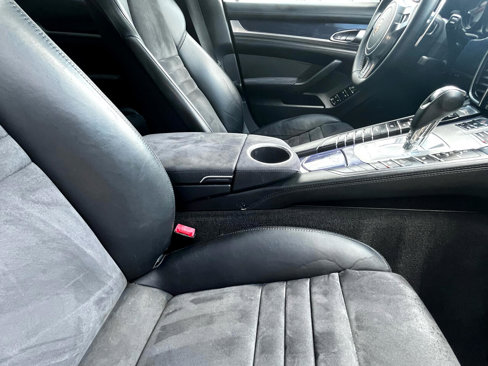 Used 2013 Porsche Panamera GTS image 80
