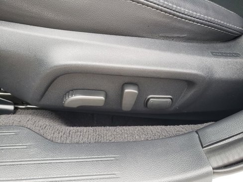 Used 2017 Subaru Outback 3.6R Limited image 29