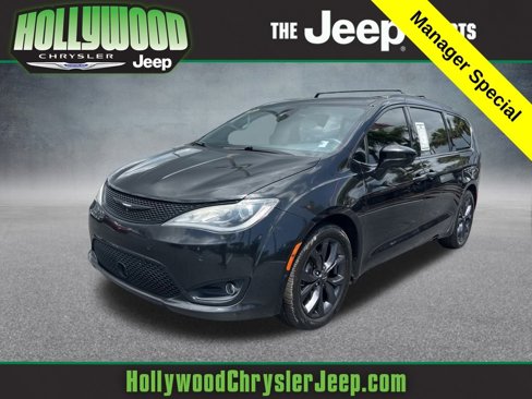 Used 2019 Chrysler Pacifica Touring-L Plus w/ Advanced Safetytec Group image 1