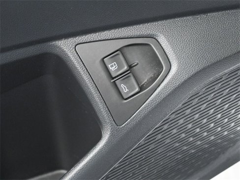 Certified 2022 Volkswagen Jetta SEL image 20