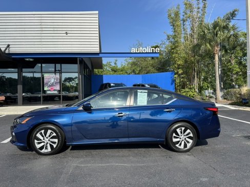 Used 2022 Nissan Altima 2.5 S image 3