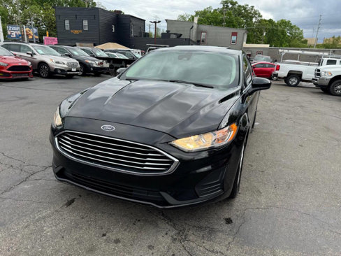 Used 2020 Ford Fusion SE image 4