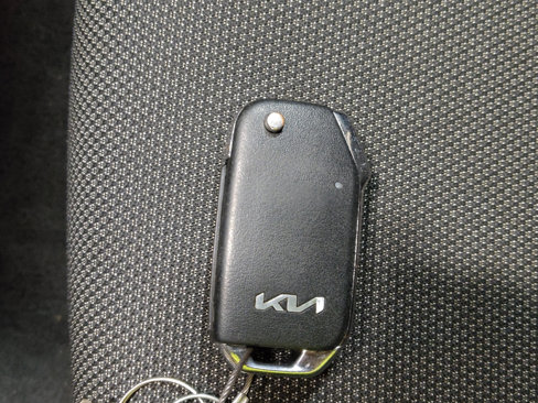 Used 2023 Kia Forte LXS image 32
