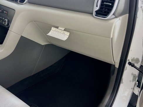Used 2017 Kia Sportage LX image 34