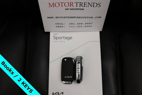 Used 2025 Kia Sportage LX image 34