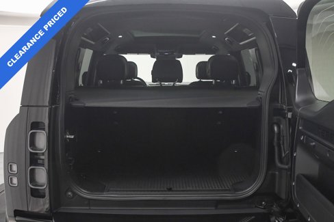 Used 2025 Land Rover Defender 110 V8 image 7