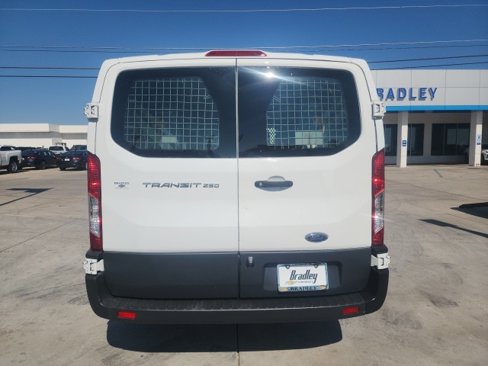 Used 2018 Ford Transit 250 130 Low Roof w/ Exterior Upgrade Package image 5