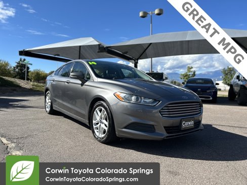 Used 2014 Ford Fusion SE image 1