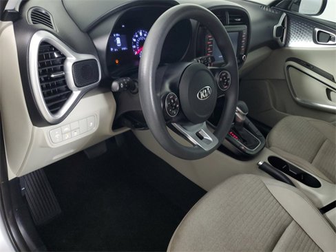 Used 2021 Kia Soul S image 19