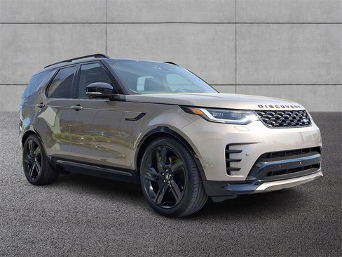Used 2024 Land Rover Discovery Dynamic SE image 4