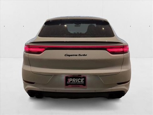 Used 2023 Porsche Cayenne Turbo image 8