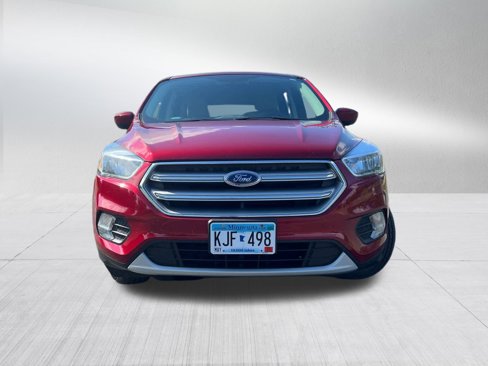 Used 2017 Ford Escape SE image 2