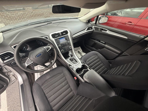 Used 2014 Ford Fusion SE image 12