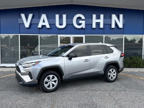 Used 2023 Toyota RAV4 LE image 1