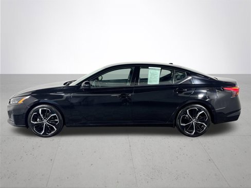 Used 2023 Nissan Altima 2.5 SR image 9
