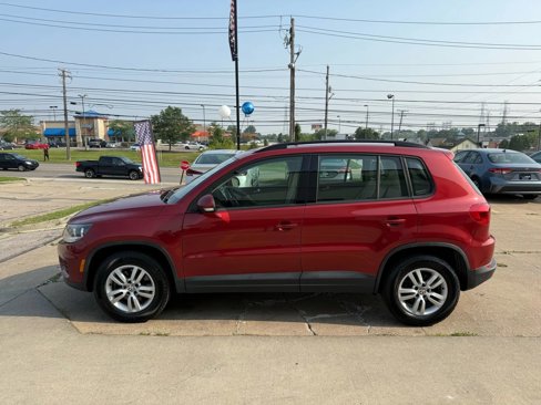 Used 2016 Volkswagen Tiguan S image 7