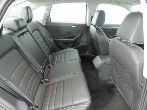 Certified 2024 Volkswagen Jetta SE image 23