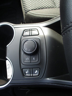 Used 2023 GMC Terrain SLE w/ Driver Convenience Package image 18