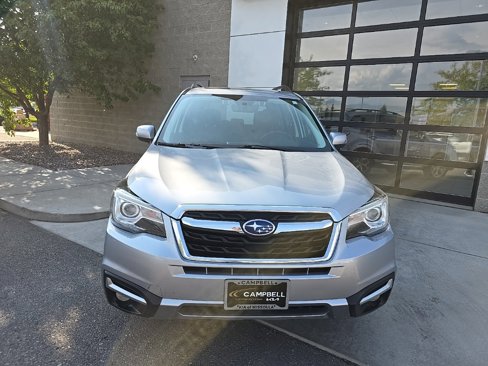 Used 2018 Subaru Forester 2.5i Touring image 2