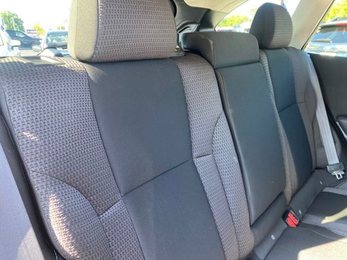 Used 2022 Subaru Outback Premium image 32