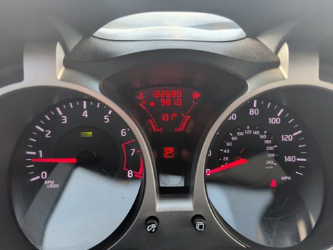 Used 2013 Nissan Juke SV image 12