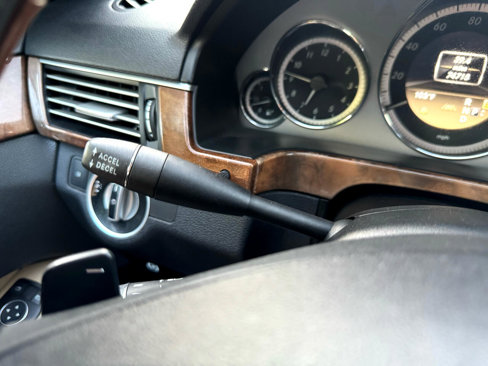 Used 2012 Mercedes-Benz E 350 Luxury image 35