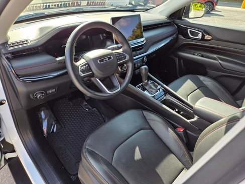 Used 2022 Jeep Compass Trailhawk w/ Trailhawk Elite Group image 12
