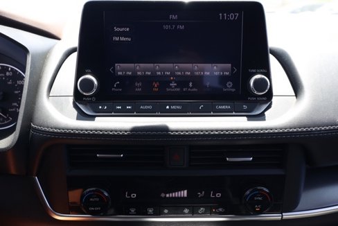 Used 2023 Nissan Rogue SV image 29