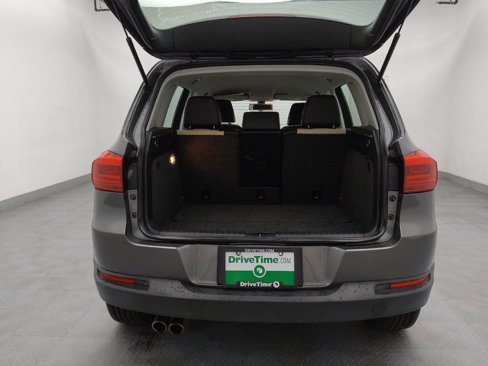 Used 2016 Volkswagen Tiguan S image 29