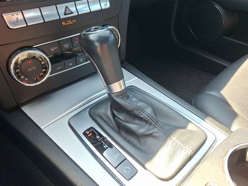 Used 2012 Mercedes-Benz C 250 Sedan image 18