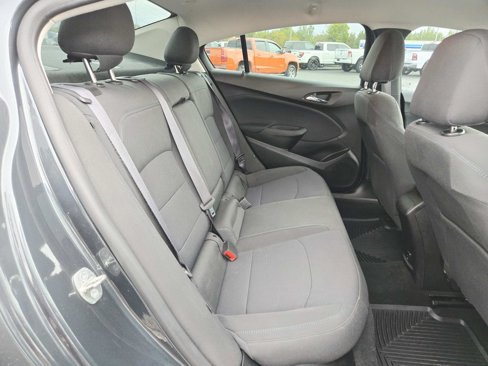 Used 2017 Chevrolet Cruze LT w/ Convenience Package image 15