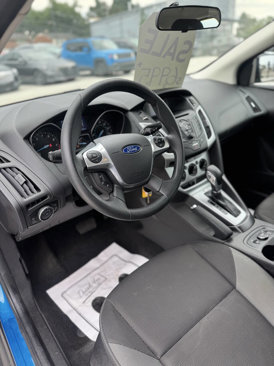 Used 2014 Ford Focus SE w/ SE Winter Package image 6