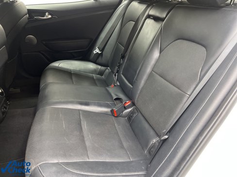 Used 2018 Kia Stinger Premium image 22