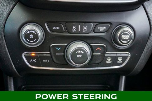 Used 2019 Jeep Cherokee Sport w/ Cold Weather Group image 16