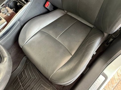 Used 2016 INFINITI Q70 L 3.7 w/ Technology Package image 17