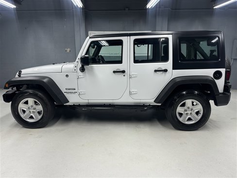 Used 2017 Jeep Wrangler Unlimited Sport image 5