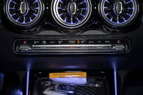 Certified 2024 Mercedes-Benz GLB 250 image 17