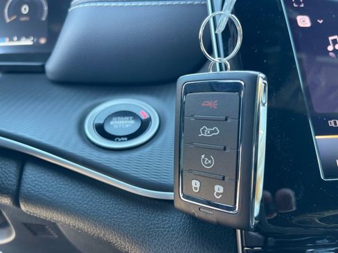 New 2025 Jeep Grand Cherokee Altitude image 15