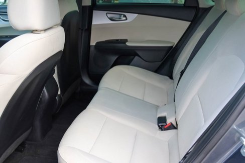 Used 2022 Kia Forte LXS image 12