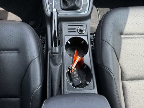 Used 2018 Volkswagen Golf SE image 26