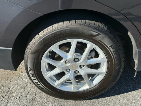 Used 2022 Chevrolet Equinox LS image 31