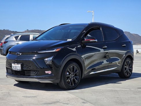 Used 2023 Chevrolet Bolt EUV Premier w/ Redline Edition image 6