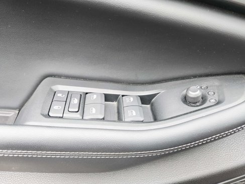 Used 2024 Jeep Grand Cherokee Altitude image 36