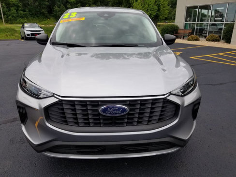 Used 2023 Ford Escape Active image 2
