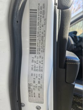 Used 2017 Jeep Cherokee Sport w/ Safety Group image 14