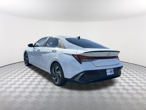 Used 2025 Hyundai Elantra Sport w/ Cargo Package image 9