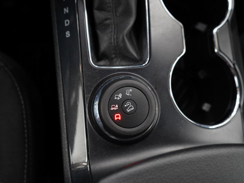Used 2019 Ford Explorer XLT image 25