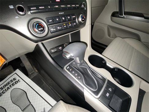 Used 2020 Kia Sportage LX w/ LX Popular Package image 19