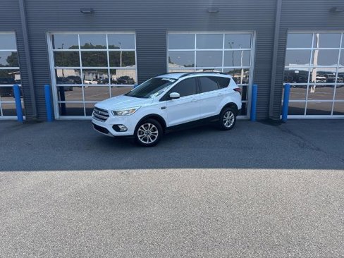 Certified 2018 Ford Escape SE image 1